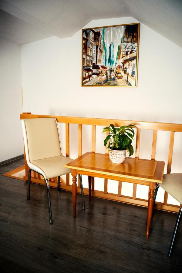 Elekes Apartmans Odorheiu Secuiesc Exterior foto