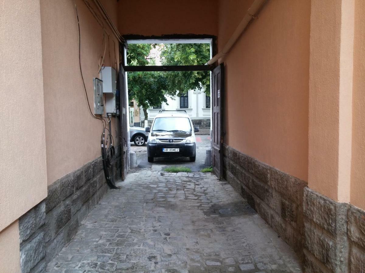 Elekes Apartmans Odorheiu Secuiesc Exterior foto