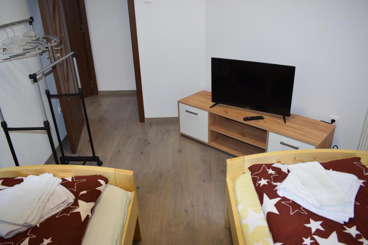 Elekes Apartmans Odorheiu Secuiesc Exterior foto